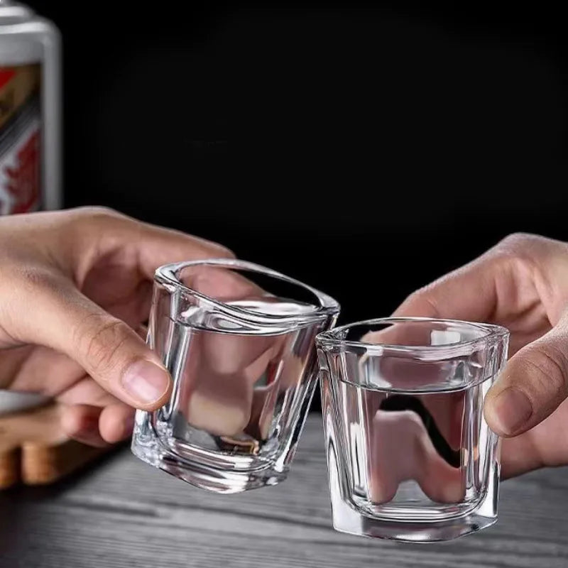 6 pçs de vidro branco copos de vinho pequenos copos de vinho para uso doméstico pequeno conjunto de espíritos criativos bala copos para restaurantes