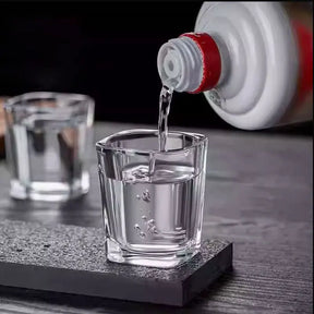 6 pçs de vidro branco copos de vinho pequenos copos de vinho para uso doméstico pequeno conjunto de espíritos criativos bala copos para restaurantes